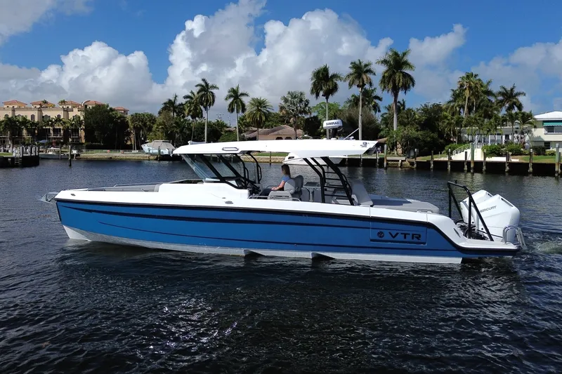 Slide: The Image of Cruisers 38 VTR 2026 - 4
