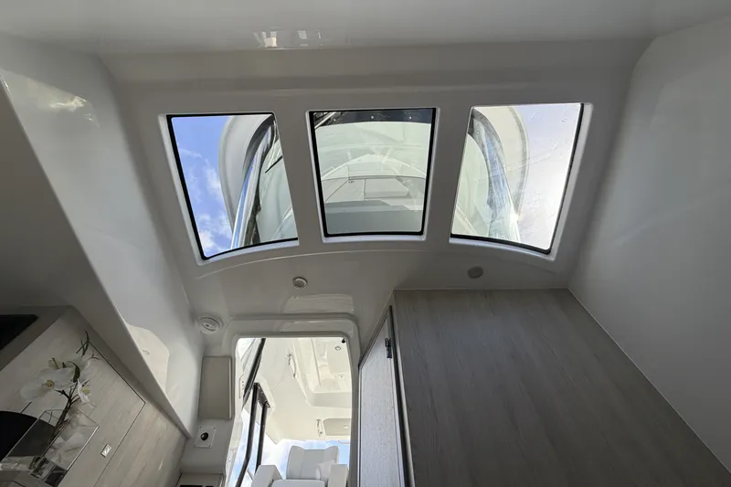 Slide: The Image of Cruisers 38 VTR 2026 - 47