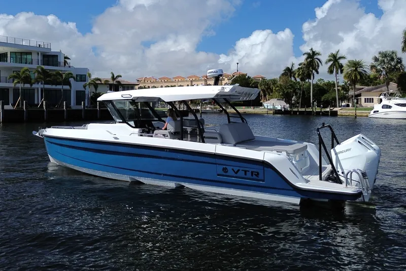 Slide: The Image of Cruisers 38 VTR 2026 - 5