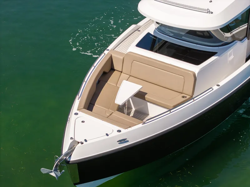 Slide: The Image of Cruisers 38 VTR EC 2026 - 10