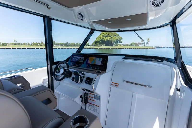 Slide: The Image of Cruisers 38 VTR EC 2026 - 14
