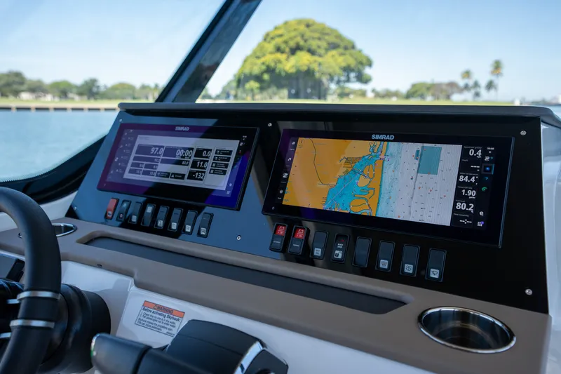 Slide: The Image of Cruisers 38 VTR EC 2026 - 16