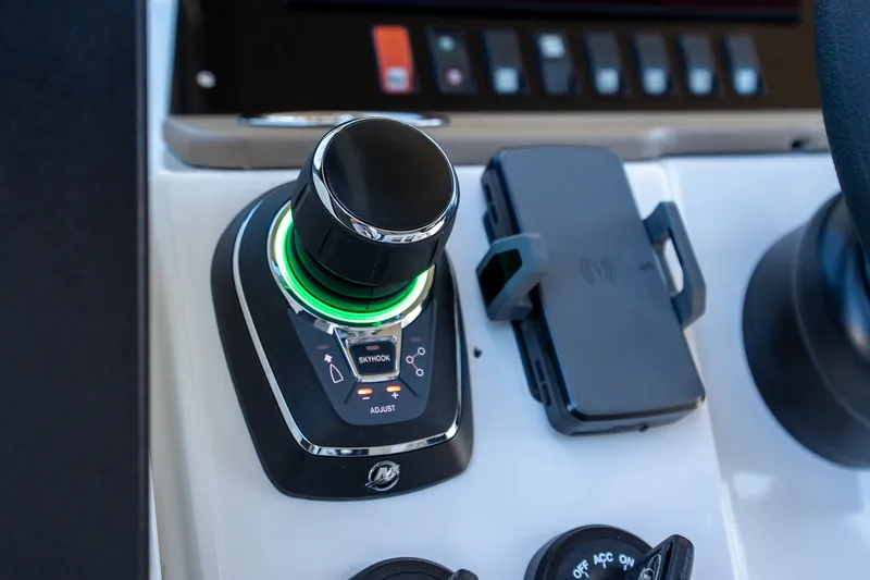 Slide: The Image of Cruisers 38 VTR EC 2026 - 22