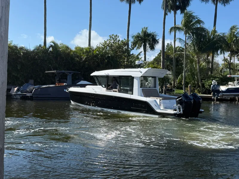 Slide: The Image of Cruisers 38 VTR EC 2026 - 6