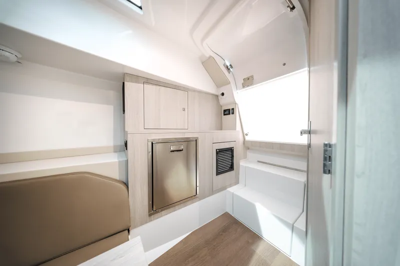 Slide: The Image of Cruisers Yachts 38 VTR EC 2026 - 29