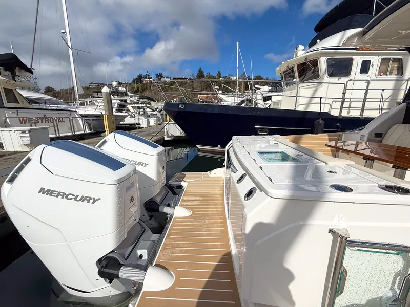 Slide: The Image of Tiara 43 LE 2026 - 17