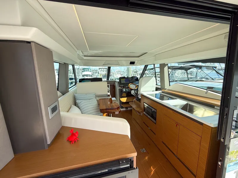 Slide: The Image of Tiara 43 LE 2026 - 34