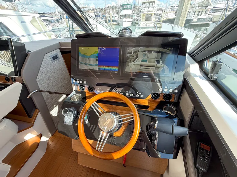 Slide: The Image of Tiara 43 LE 2026 - 43