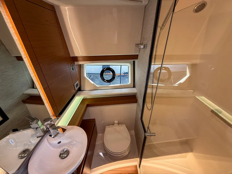 Slide: The Image of Tiara 43 LE 2026 - 49