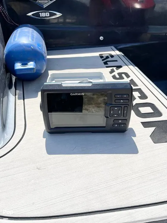 Slide: The Image of GPS / Fishfinder - 15758421