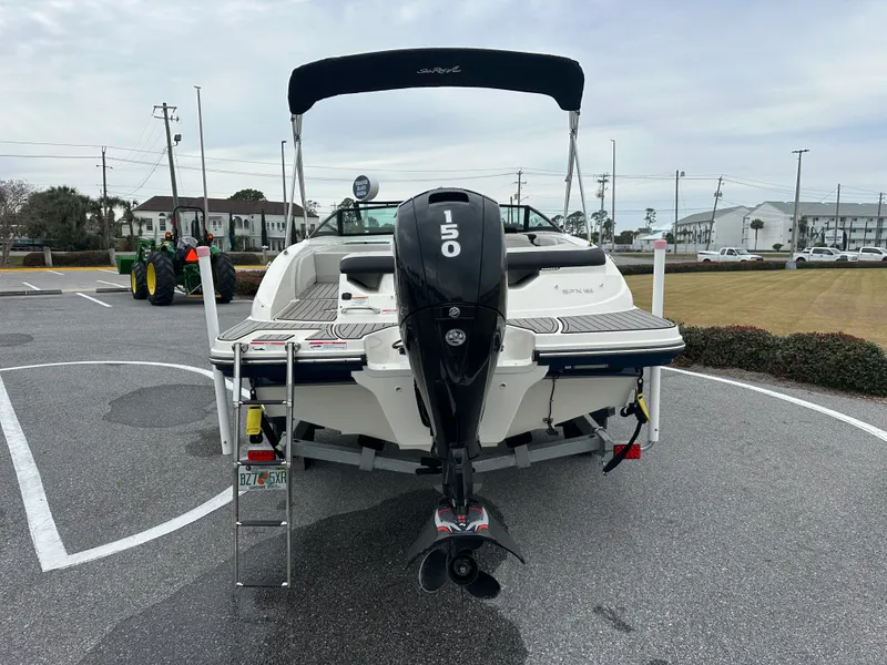 Slide: The Image of Sea Ray 19 SPX 2023 - 3