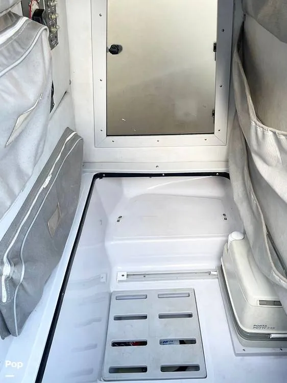 Slide: The Image of Peace of mind: Ask for a complimentary BoatHistoryReport report ($39.99 value) - I1