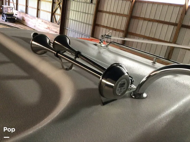 Slide: The Image of Parker 2320 SL Sport Cabin 2021 - 15737044