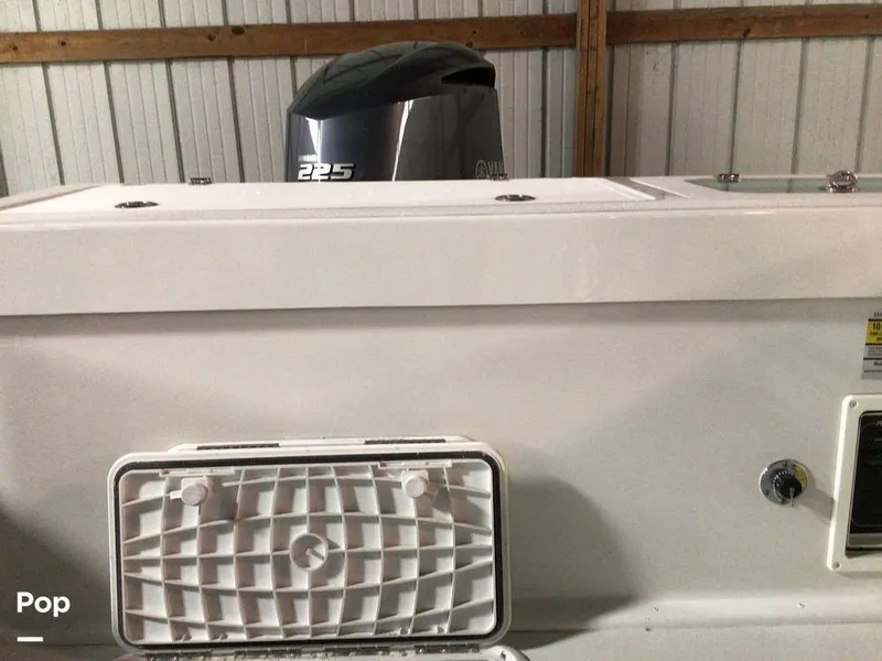 Slide: The Image of Parker Marine 2320 SL Sport Cabin 2021 - 15737056