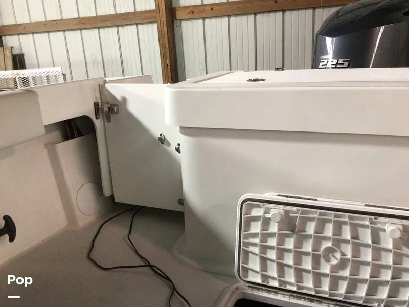 Slide: The Image of Parker Marine 2320 SL Sport Cabin 2021 - 15737057