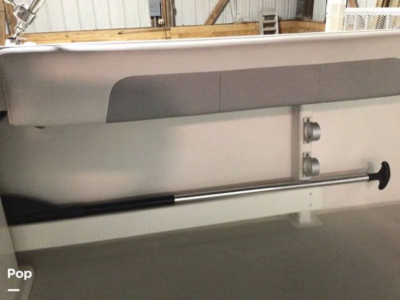 Slide: The Image of Parker Marine 2320 SL Sport Cabin 2021 - 15737059