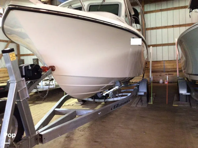 Slide: The Image of Parker Marine 2320 SL Sport Cabin 2021 - 15736950