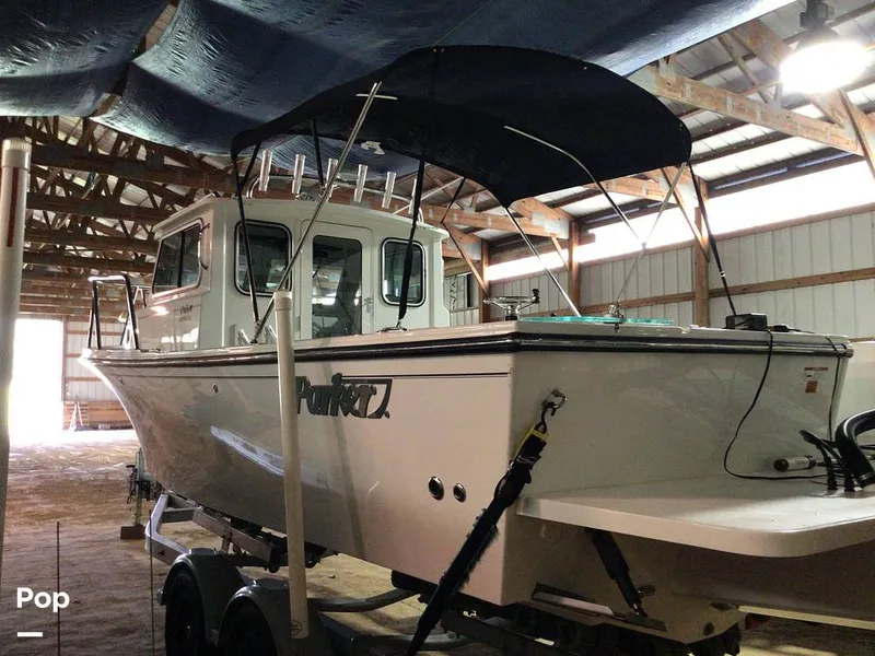 Slide: The Image of Parker Marine 2320 SL Sport Cabin 2021 - 15736966