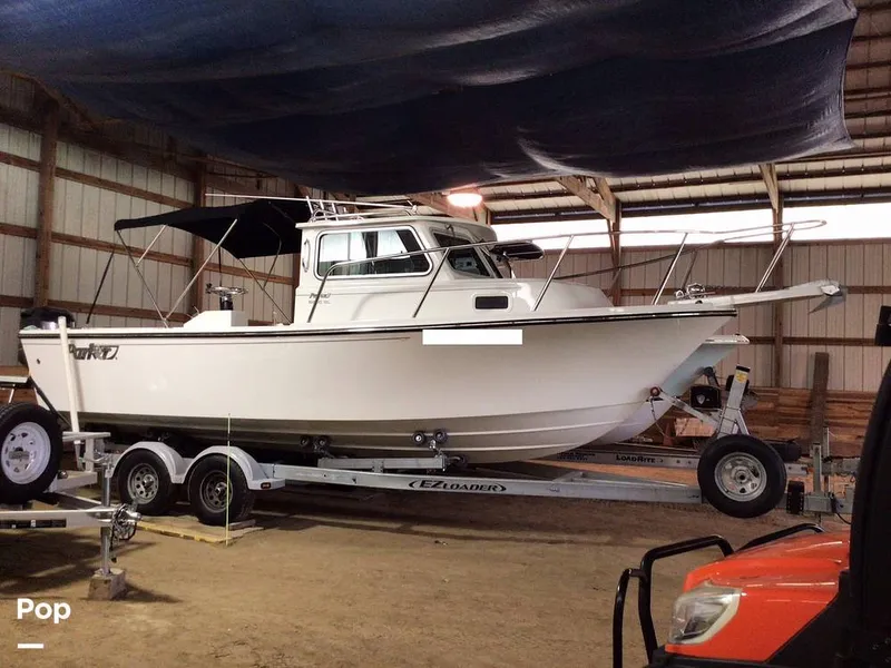 Slide: The Image of Parker Marine 2320 SL Sport Cabin 2021 - 15736972