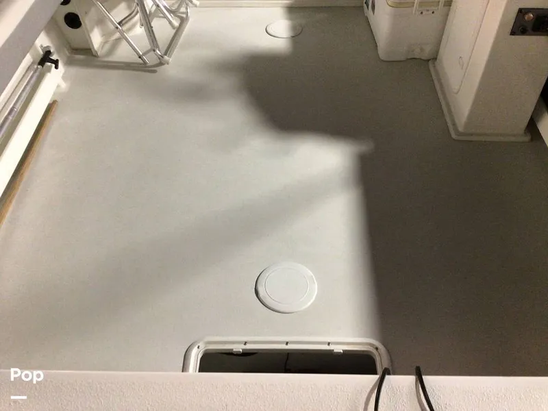 Slide: The Image of Parker Marine 2320 SL Sport Cabin 2021 - 15736975