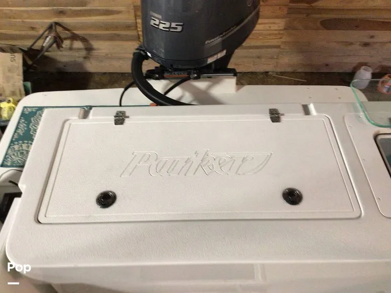 Slide: The Image of Parker Marine 2320 SL Sport Cabin 2021 - 15736981