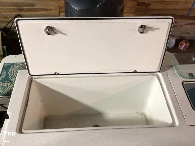 Slide: The Image of Parker Marine 2320 SL Sport Cabin 2021 - 15736982