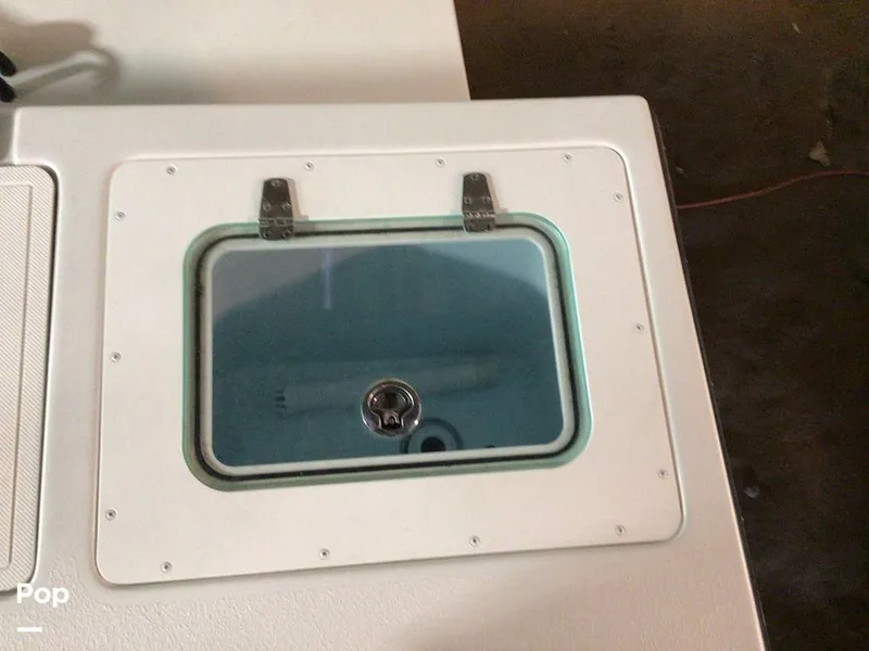 Slide: The Image of Parker Marine 2320 SL Sport Cabin 2021 - 15736983