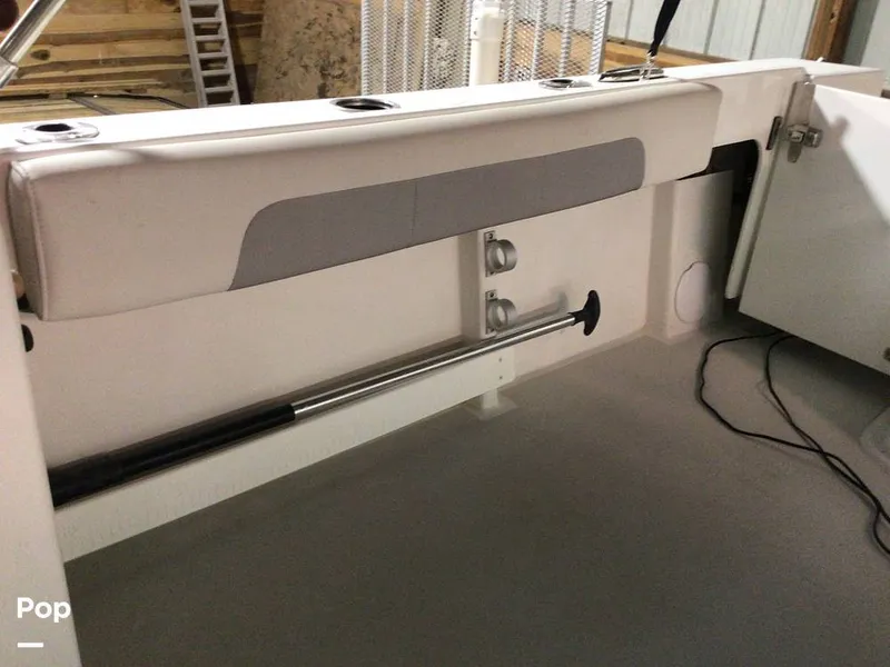 Slide: The Image of Parker Marine 2320 SL Sport Cabin 2021 - 15736997