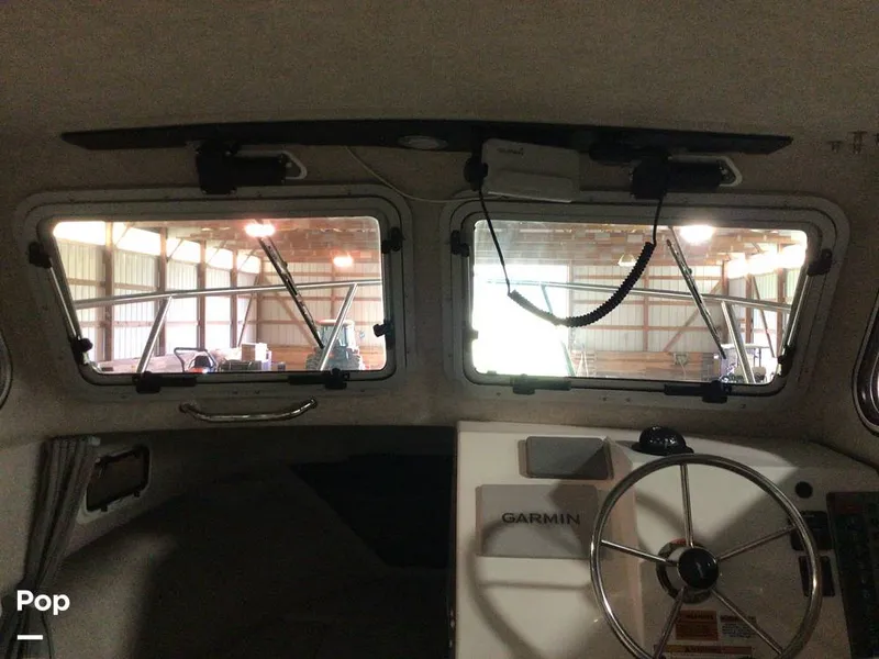 Slide: The Image of Parker Marine 2320 SL Sport Cabin 2021 - 15736999