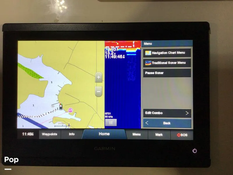 Slide: The Image of Parker Marine 2320 SL Sport Cabin 2021 - 15737006