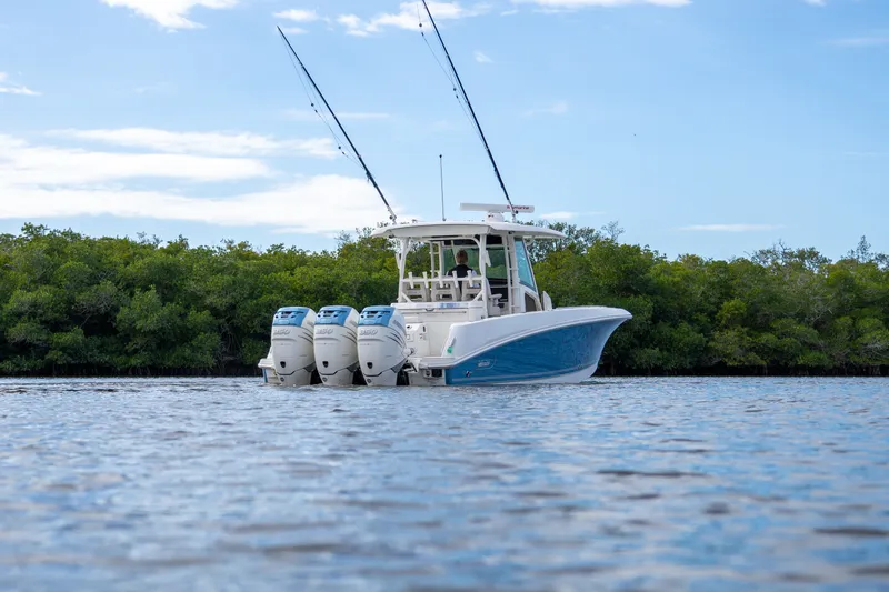 Slide: The Image of Boston Whaler 350 Outrage 2019 - 28