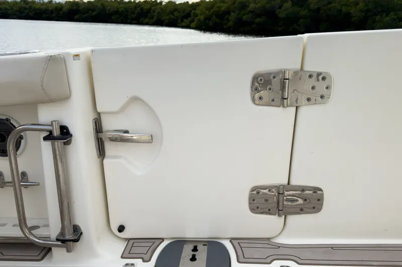 Slide: The Image of Boston Whaler 350 Outrage 2019 - 8