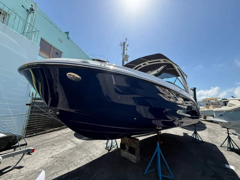 Slide: The Image of Sea Ray SDX 250 Outboard 2026 - 3