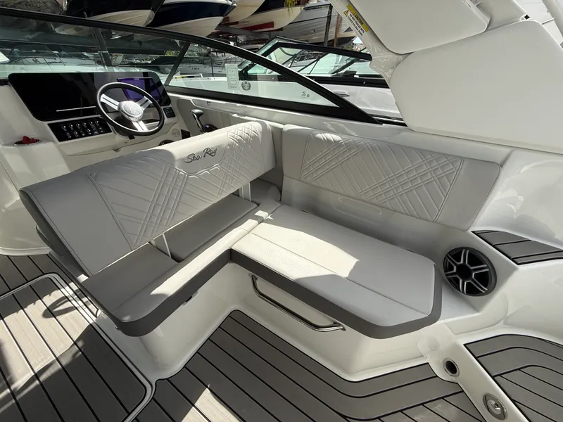 Slide: The Image of Sea Ray SDX 250 Outboard 2026 - 6