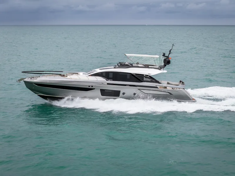 Slide: The Image of Azimut S8 2020 - 92