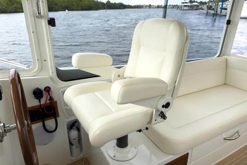 Slide: The Image of MJM 35Z 2021 - 14