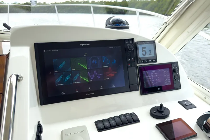 Slide: The Image of MJM 35Z 2021 - 16