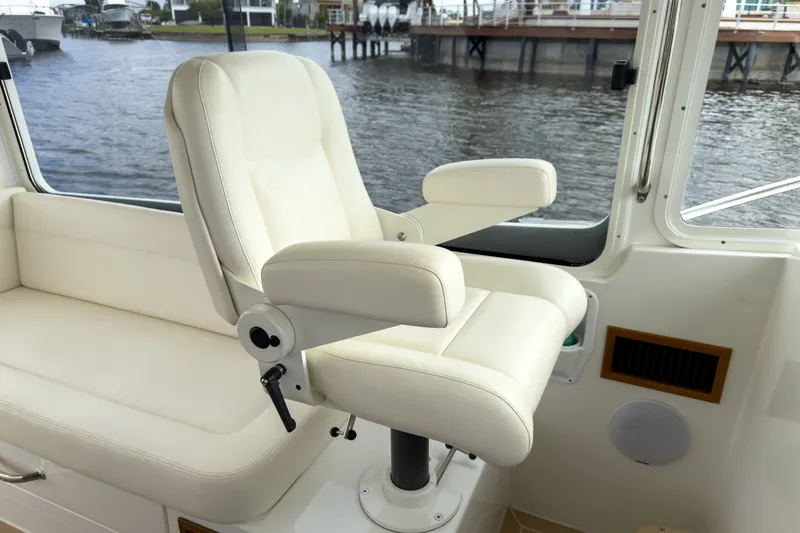 Slide: The Image of MJM 35Z 2021 - 17