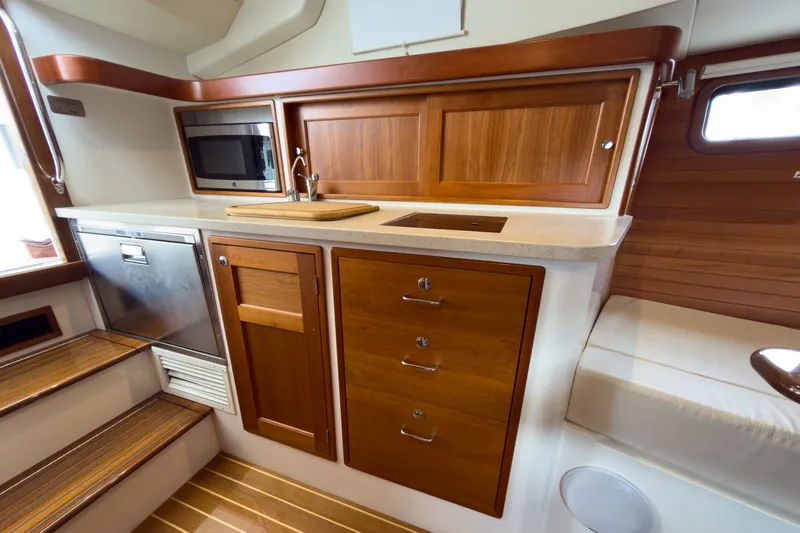 Slide: The Image of MJM 35Z 2021 - 22