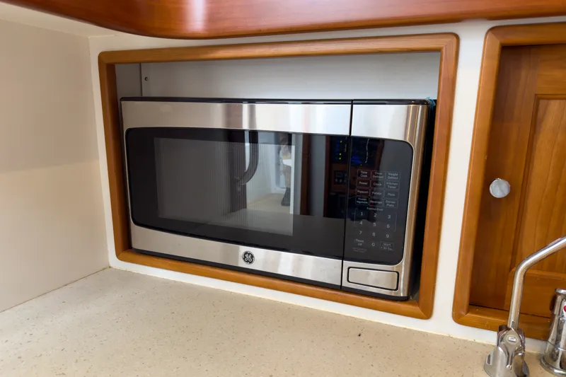 Slide: The Image of MJM 35Z 2021 - 23