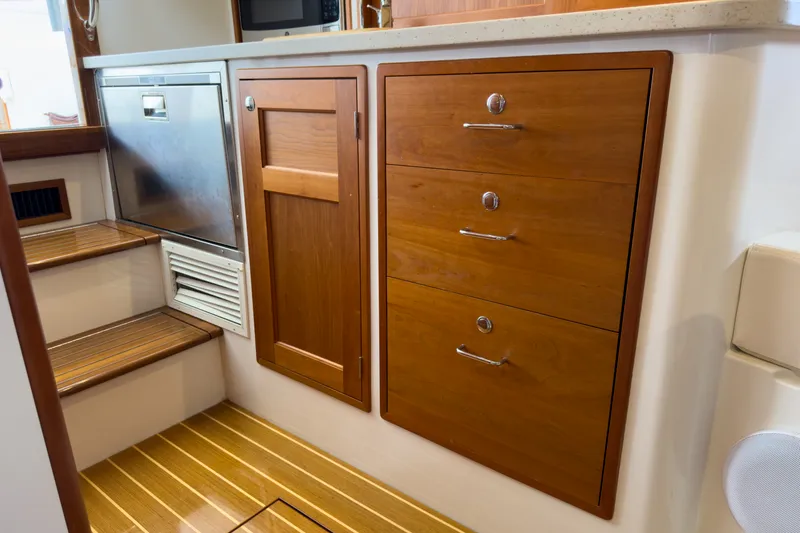 Slide: The Image of MJM 35Z 2021 - 26