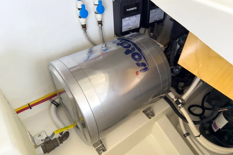 Slide: The Image of MJM 35Z 2021 - 30