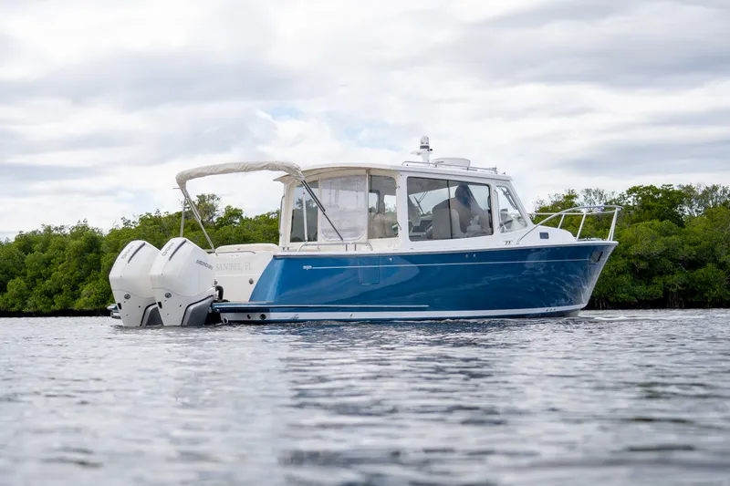 Slide: The Image of MJM 35Z 2021 - 32