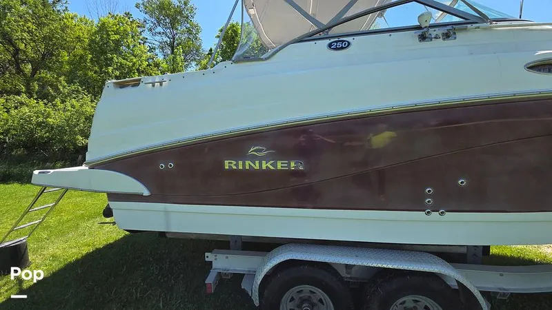 Slide: The Image of Rinker 250 Express Cruiser 2006 - 16449400
