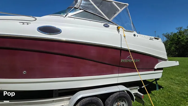 Slide: The Image of Rinker 250 Express Cruiser 2006 - 16449406