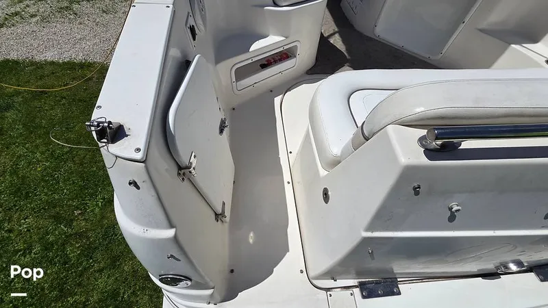 Slide: The Image of Rinker 250 Express Cruiser 2006 - 16449418