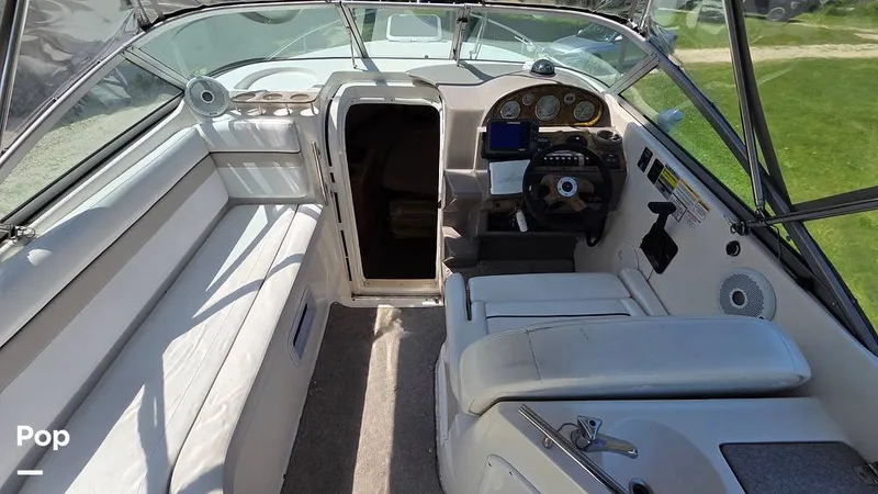 Slide: The Image of Rinker 250 Express Cruiser 2006 - 16449433