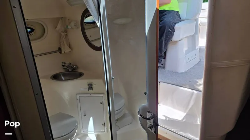 Slide: The Image of Rinker 250 Express Cruiser 2006 - 16449480