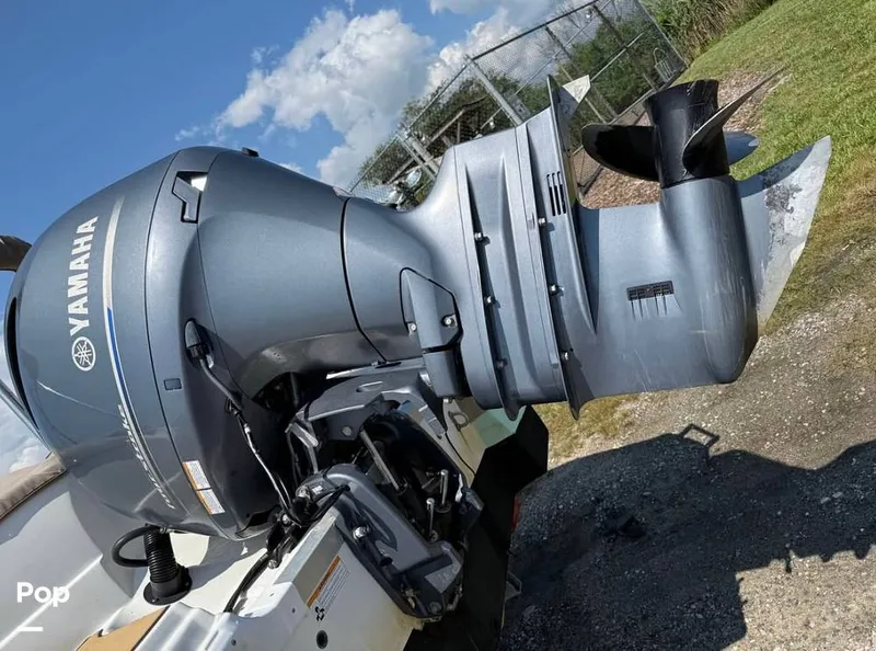 Slide: The Image of NauticStar 223DC 2020 - 15720826