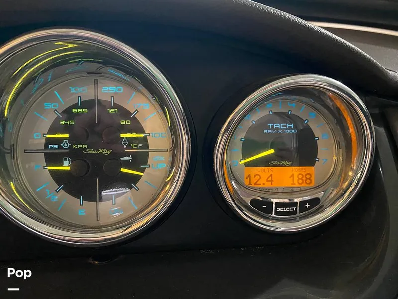 Slide: The Image of Sea Ray SLX 210 2013 - 15781766